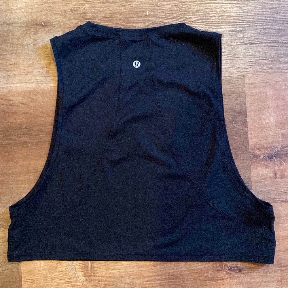 Lululemon cropped muscle tank